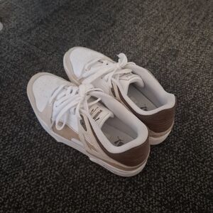 Puma Slipstream Cords White Beige Brown